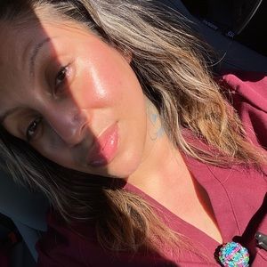 Meet your Posher, Carina